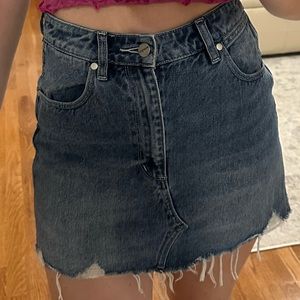 classic wrangler denim skirt!! So flattering and goes with everything!